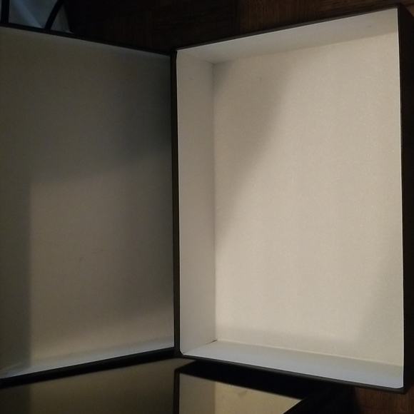 Large Chanel Shoe Box​ - Picture 10 of 10